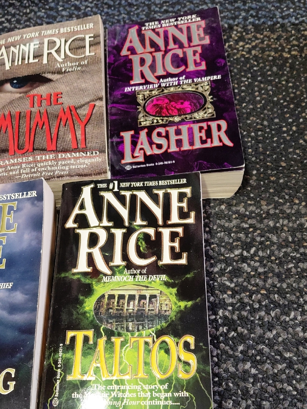 Anne Rice Paperback Book Lot - Picture 3 of 4